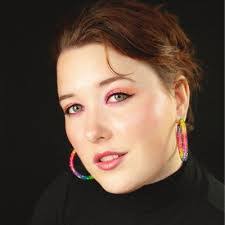 Bridgette Bacon's Instagram, Twitter & Facebook