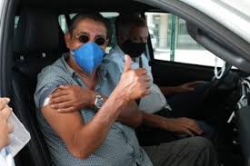 Check out the super stylish looks that the sambista wore in xerem and read about it here: Covid 19 Zeca Pagodinho Recebe Segunda Dose E Convoca Populacao Vai Vacinar Prefeitura Da Cidade Do Rio De Janeiro Prefeitura Rio