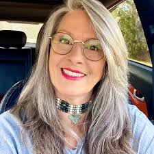 How to make a mold of a pet's paw print?