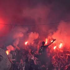 Die bayern drückten mit wenig kreativität, besiktas setzte auf die individuellen künste im konter. Fans Von Besiktas Istanbul Durfen Beim Champions League Spiel Gegen Bayern Munchen Nicht In Die Allianz Arena Fc Bayern