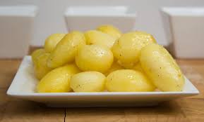 How long do you boil potatoes before baking? Ever Wondered How Long It Takes To Boil Potatoes Find Out Now Tastessence