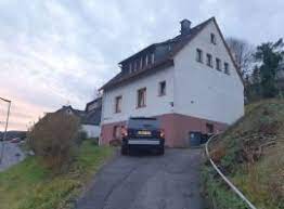 Hier finden sie immobilien vieler immobilienportale und durch die einfache & schnelle immobiliensuche mit intuitiven filtermöglichkeiten ist das ziel. Haus Kaufen In Engelskirchen Bei Immowelt