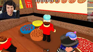 Chicas is a group on roblox owned by catgirl0937 with 1900 members. Le Reparto Pizza A Chicas Guapas En Roblox Roblox Work At A Pizza Place Degoboom Degoblox Thewikihow