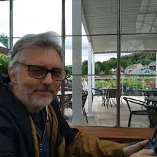 Why don't EVs have sunroofs? Is it range? I hate that other car makers  followed Tesla