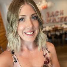 Julia Murphy (@julia_m_murphy)