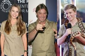 24 de julio de 1998) es una actriz, personalidad de televisión, conservacionista, cantante y bailarina australiana. Steve Irwin S Children Share Tributes To Late Father On His Birthday The Independent The Independent