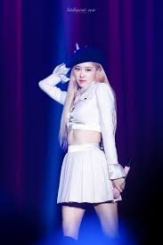 Wah, ini 16 tas mewah rose blackpink yang super mahal. Blackpink All Wear Short Skirts Differently Here S How Koreaboo