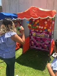 La kermesse es ideal para fiestas empresariales, family day, fiestas de cumpleaños, como shows para una recepción, también funciona muy bien para . Mini Feria Posot Class