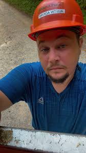 Hey everyone, I'm Austin. 30, single father of two (majority custody), I  work for Asplundh as a trimmer/climber and oh, I LOVE a good  BBW😍😍🙌🏼🙌🏼Anyway, can't wait to meet you all and