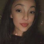 Carolyn Sheldon's Instagram, Twitter & Facebook