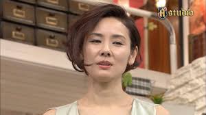 吉田羊(46)の胸チラおっぱい・乳揺れGIFやパンチラ画像57枚｜エロ牧場