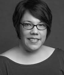 Julie Knisely's Instagram, Twitter & Facebook