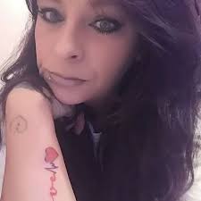 Tammy Dumas's Instagram, Twitter & Facebook