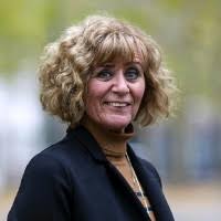 Geslaagd voor Cross sectioneel onderzoek (onderzoek naar XTC gebruik met  hoge dosis MDMA onder uitgaanspubliek) cijfer 7.7 en examen 8.9. Ben blij. 