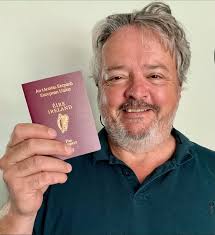 Adriana Farias-Thomas