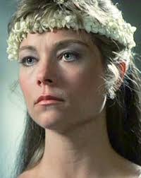 Le couple travaille ensemble à plusieurs reprises sur les tournages de eureka, une nuit de réflexion, track 29, cold heaven et hotel paradise.bien qu'elle avoue préférer. Who Is Theresa Russell Dating Theresa Russell Boyfriend Husband