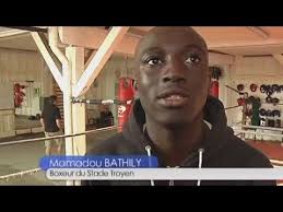 Diplômé de licence en sociologie engagé dans la défense du respect des droits des jeunes en santé. Mamadou Bathily Le Nouvel Espoir De La Boxe Auboise Youtube