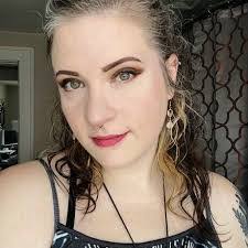 Tracy Rafferty's Instagram, Twitter & Facebook