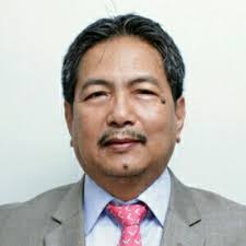 I was flicking through the Philippine job boards the other day & noticed an  ad for a Japanese Executive Assistant to work for a senior Japanese  executive @ 25k Php……..are you off