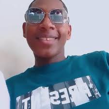 𝑪𝒂𝒏𝒕𝒂𝒓𝒆𝒔 3:1 𝑃𝑜𝑟 𝑙𝑎𝑠 𝑛𝑜𝑐ℎ𝑒𝑠 𝑏𝑢𝑠𝑞𝑢𝑒́ 𝑒𝑛 𝑚𝑖  𝑙𝑒𝑐ℎ𝑜 𝑎𝑙 𝑞𝑢𝑒 𝑎𝑚𝑎 𝑚𝑖 𝑎𝑙𝑚𝑎; 𝐿𝑜 𝑏𝑢𝑠𝑞𝑢𝑒́, 𝑦 𝑛𝑜  𝑙𝑜 ℎ𝑎𝑙𝑙𝑒́.