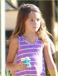 Matt damon also reveals why he wanted to play a trump voter. Matt Damon Takes Daughter Gia Indoor Rock Climbing Photo 3019888 Celebrity Babies Gia Damon Luciana Damon Matt Damon Pictures Just Jared