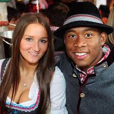Was sagt ihr zur freundin von david alaba? David Alaba Freundin Google Suche Captain Hat Fashion Captain