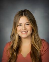 Diana Comer's Instagram, Twitter & Facebook