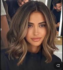 ISO: of a hair stylist that specializes in natural colors. Idk what color  to call this, but something similar to these ☺️