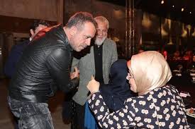 Geçen yıl vefat eden ünlü müzisyen attila özdemiroğlu'nun kızı lidya. Haluk Levent In Imdadina Emine Erdogan Yetisti Magazinci Com
