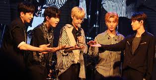 2 on billboard's world albums chart and also featured their first charting single, congratulations. ∙ after the 2017 launch of their every day6 campaign, the group released two songs on the 6th of every month. Day6 Wikipedia