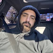 Been taking a little break from YouTube. I've been doing it for 10 years  and never took a real break from it. I loved it so much where my mind and  body