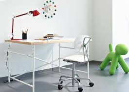 Ergonomischer kinderschreibtisch schreibtisch baru massivholz weiss höhenverstellbar neigbar. Richard Lampert Kinderschreibtisch Eiermann Von Richard Lampert Designermobel Von Smow De