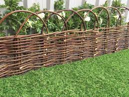 It is woven from natural willow and is ideally suited for edging around flowerbeds, pathways and lawns. Marko Gardening Rigid Arched Willow Garden Edging 1m Panels Border Lawn Hurdle Pathway Drives 6 Buy Online In Bosnia And Herzegovina At Bosnia Desertcart Com Productid 122423387