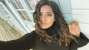 Bhojpuri star Kajal Raghvani to set internet on fire with her dance moves