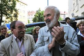 Písničkový pořad pro malé i velké uši. Nechce Se Nam Prestat Rikaji Zdenek Sverak A Jaroslav Uhlir Sedmicka Cz