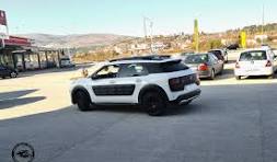 Citroën C4 Cactus with Brock B24 Black Gloss alloy wheels