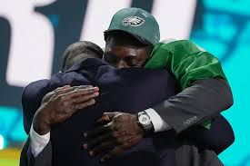 Eagles shock NFL by drafting player who has never played football