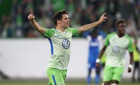 Grimm's regenbogenbande 7 freunde in schälchen. Wolfsburg Spieler Spricht Sich Gegen Regenbogenbinde Aus