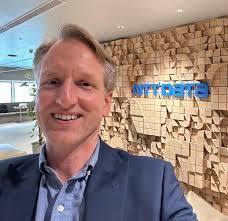 Rosanna Levy's Instagram, Twitter & Facebook