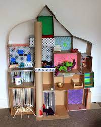 18 Amazing Do It Yourself Doll House Ideas All Diy Masters Diy Dollhouse Cardboard Dollhouse Fun Diy Crafts