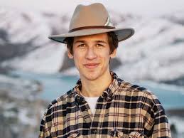 The suitcase had wyatt pikes ticket goes here written on it, this really intrigued the judges. Rbnvdotubs3cfm