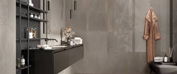 Ciottoli su rete, ideali per rivestimento bagno, rivestimento doccia ed arredo bagno in generale. Rivestimento Effetto Pietra Acquista Ora Online