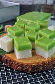 Seri muka berseri lemak berkrim disukai ramai(glutinous rice with pandan custard)by cikrin.cuba tau! Kuih Seri Muka Pandan Sedap Berlemak Dan Gerenti Jadi Qasey Honey
