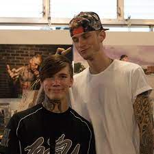 Pin On Machine Gun Kelly