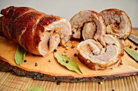 Continui sa fac mezeluri de casa si testez tot mai multe retete.de data asta am incercat ceva mai greu, adica cu mai multe calorii, dar care este tare savuroasa cu o bucata de ceapa sau o lingura. RuladÄƒ Din FleicÄƒ De Porc La Cuptor ReÈ›ete Pentru Toate Gusturile