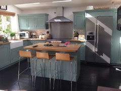 We also use this information to target and measure. What Colour Cabinets Go With Wooden Worktops Don T Say Cream Houzz Uk