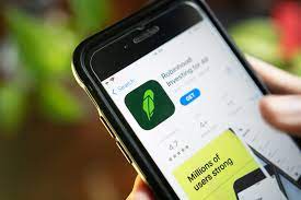 Robinhood falls in its public market debut, closes more than 8% lower at $34.82 per share published thu, jul 29 2021 12:25 pm edt updated thu, jul 29 2021 7:04 pm edt maggie fitzgerald @mkmfitzgerald Robinhood Ipo What To Know Money