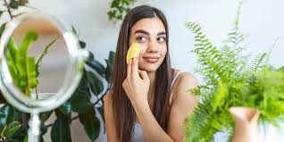 त्वचा में मेलानिन को प्राकृतिक रूप से कैसे कम करें | Kayakalp