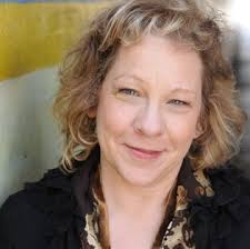 THE DARLING STRUMPET: An unforgettable racy historical romance:  Amazon.co.uk: Bagwell, Gillian: 9781847562500: Books