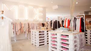 Consultez l'ensemble des articles, reportages, directs, photos et vidéos de la rubrique belgique publiés le mercredi 2 juin 2021. Boutique Belgique Concept Store In Koln Belgisches Viertel Findeling